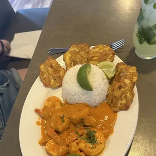 Encocado de camaron - shrimp in a coconut sauce