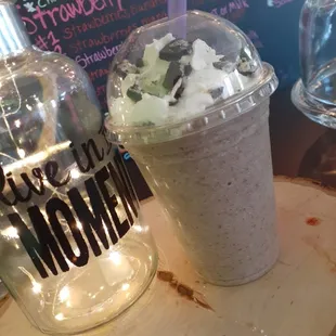 Cookies 'n crean smoothie