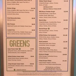 They gots greens, things/with tomatos and lettuce- YOU NAME IT!