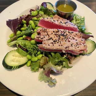 Asian Seared Tuna Salad