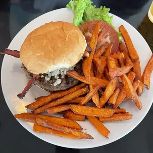Bleu Cheese Bacon Burger* with side
