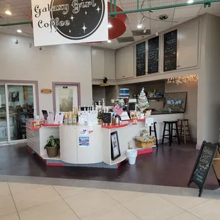 Galaxy Girl Coffee decorated for the holidays.