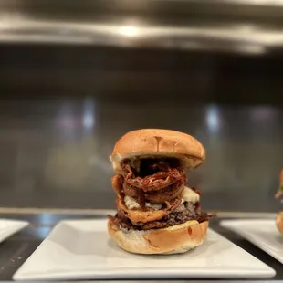 the vegan smokehut burger