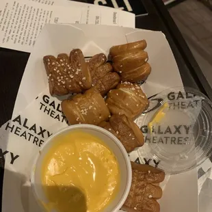 Pretzel bites