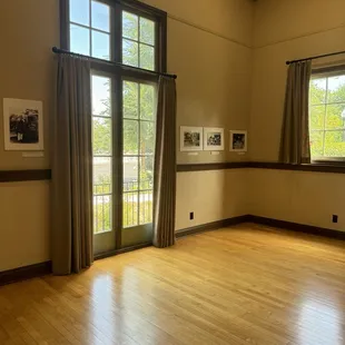 Another perspective of the fireplace room