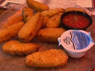 Dick's Bar & Grill