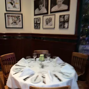 oysters and mussels, interior