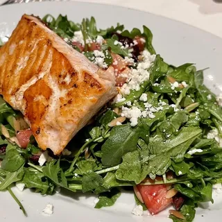 Grilled Salmon Salad