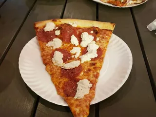 Enzo's Pizza