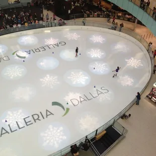 I'm about to start my show soon.  Everyone come out &amp; support me