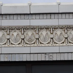 happened by and stopped to check it out but it wasn't open .. so don't go on a Saturday .. this is what I could see from outside