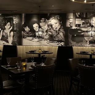 a black and white photo