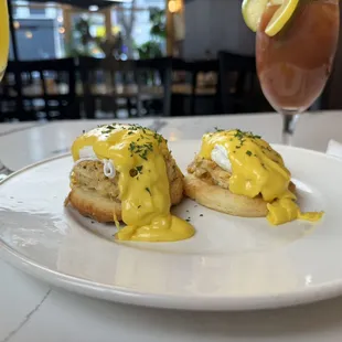 Crab Cake Benedict