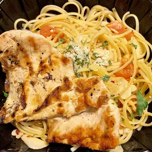 My to-go Garlic &amp; Olive Oil Pasta with side chicken