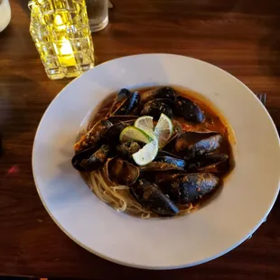 Red curry mussels