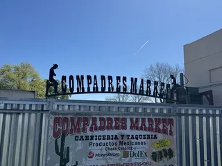 Los Compadres Market