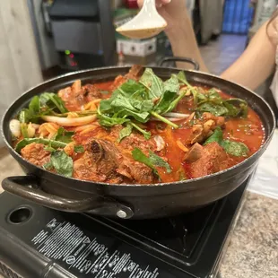 Gamja tang jungol