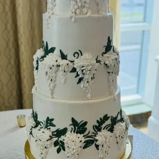 Wedding Cake-Exceeded our expectations!