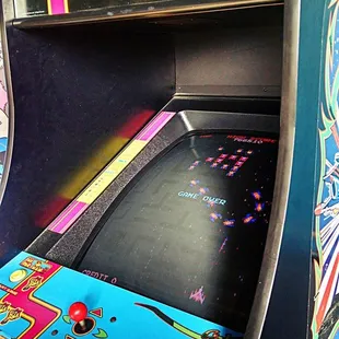 Mrs. Pac-man/Galaga