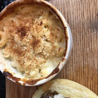 White Cheddar Mac n Cheese