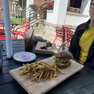 Kangaroo Burger with truffle fries
