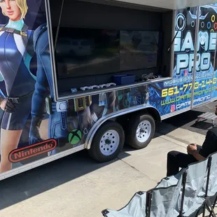 Outside gaming station