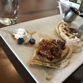 Chicken & Waffles (Dinner)