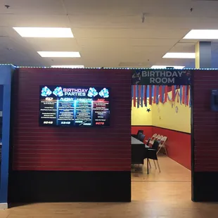 Birthday party room