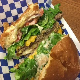 Classic Cheeseburger