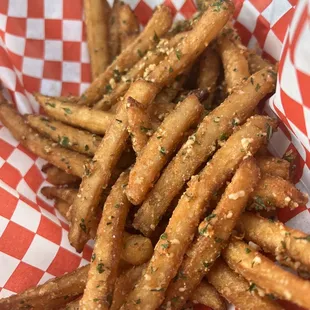 Delicious garlic fries