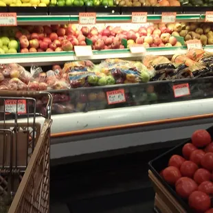 Fresh produce. Never a middle man involved. Straight from the farmer's truck into the farmer's market!