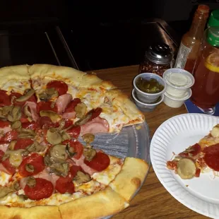 Pepperoni and Mushroom stuff crust pizza; Very yummy!
