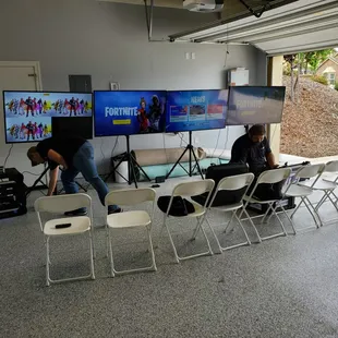 Gameplex option in the garage.