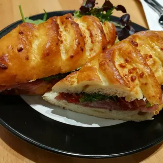 Italian Prosciutto Sandwich