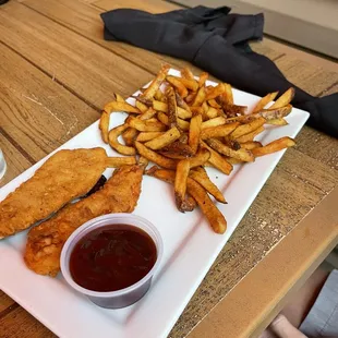 fish and fries with ketchup