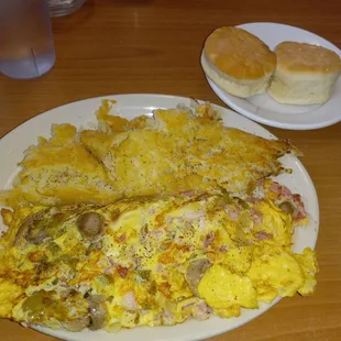 Western Omlette with no cheese, hash browns, biscuits and honey...