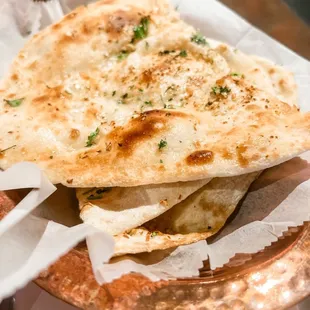 Garlic naan