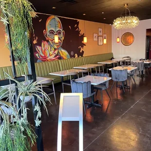 sushi and sashimi, interior