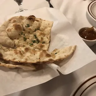 Garlic Naan with Mango Chutney