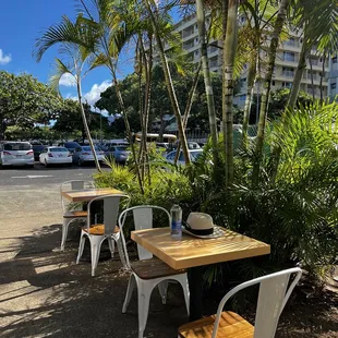 The outdoor seating available