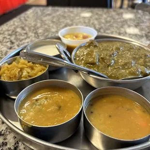 Lamb Saag Thali Dinner