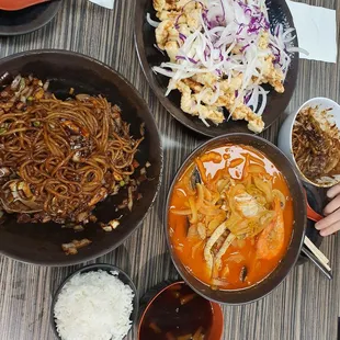 Seafood Spicy Noodles