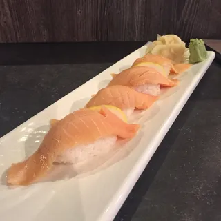 Salmon Nigiri