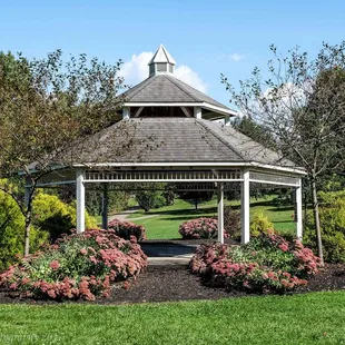 Great place to take that special someone.  It would really be fun in the rain or snow, I'm sure!