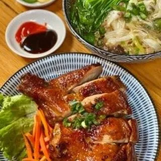 5-Spice Chicken PHO