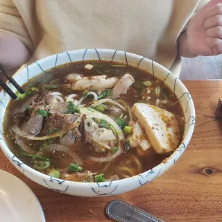 Old School BUN BO HUE