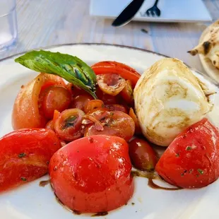 Burrata Caprese