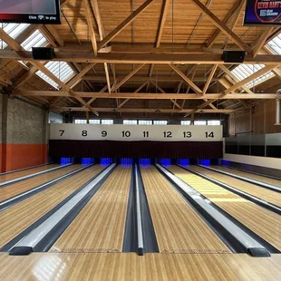 Bowling lanes