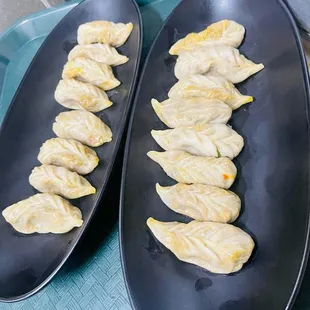 veggie momos
