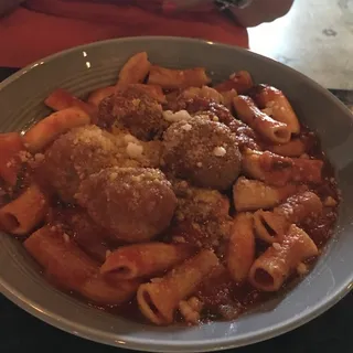 Rigatoni & Meatballs